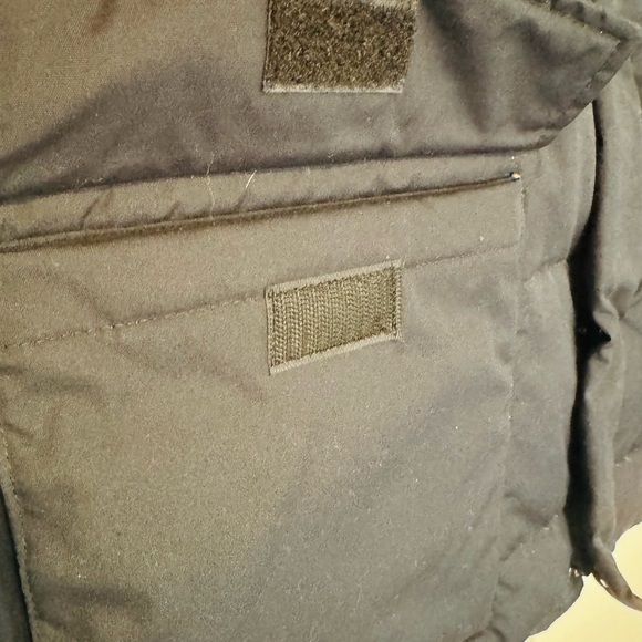 Cabela's Dark Blue Quilted Vest - Picture 5 of 7